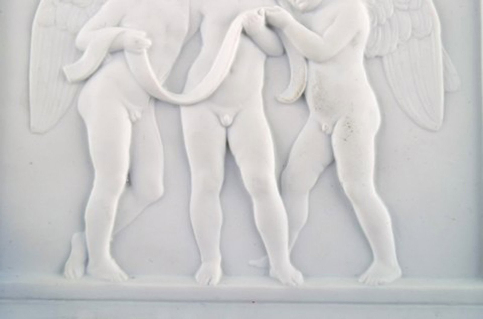Royal Copenhagen after Thorvaldsen. Antique rare biscuit plaque. Three angel boys. 1870's. - 3