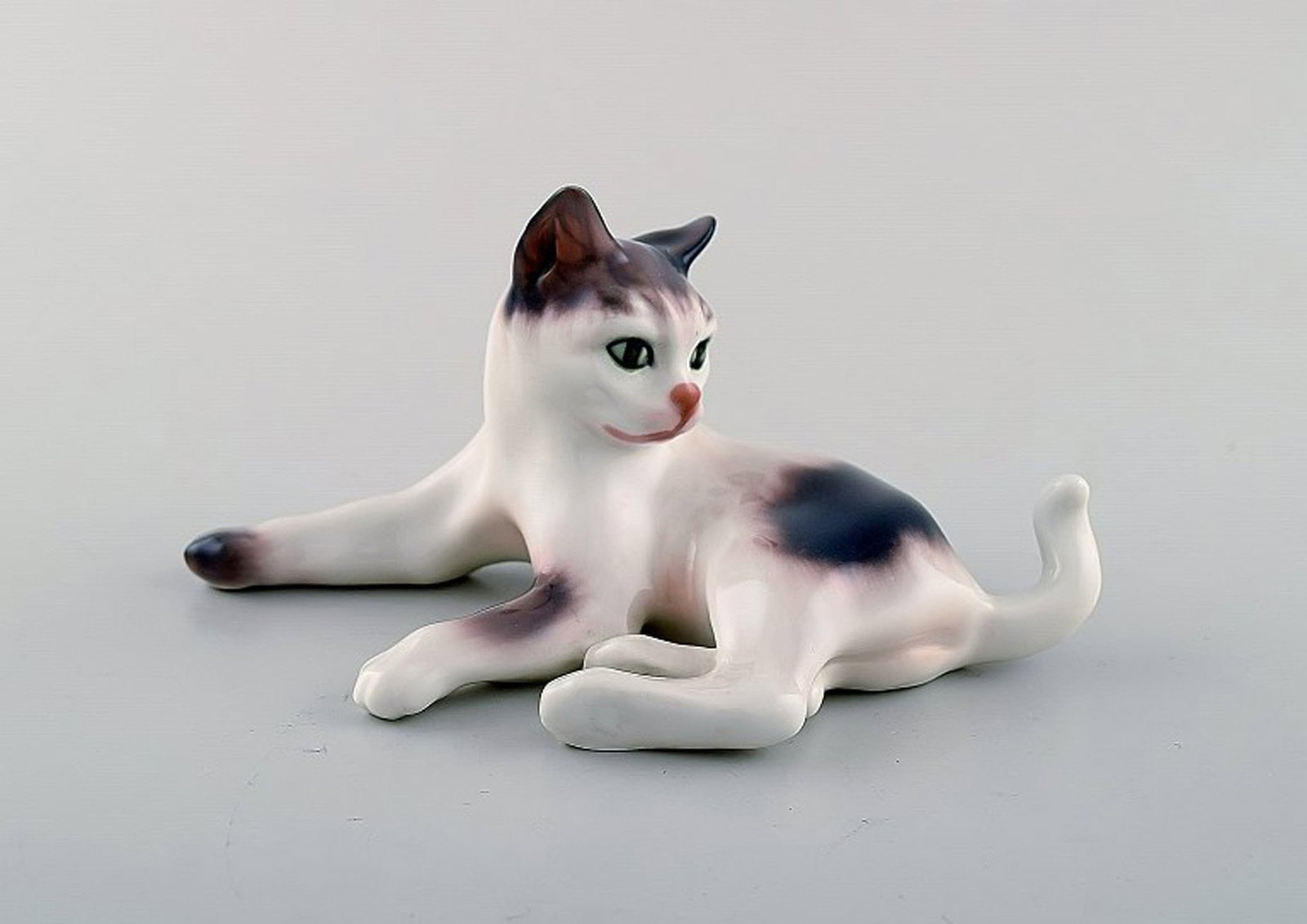 Dahl Jensen. Cat. Model number 1005.: Title: Dahl Jensen. Cat. Model number 1005. Description: Dahl Jensen. Cat. Model number 1005. In very good condition. Measures: 13.5 cm x 7 cm. Signed: King Crown, DJ Copenhagen. Brand: Dahl Jensen
