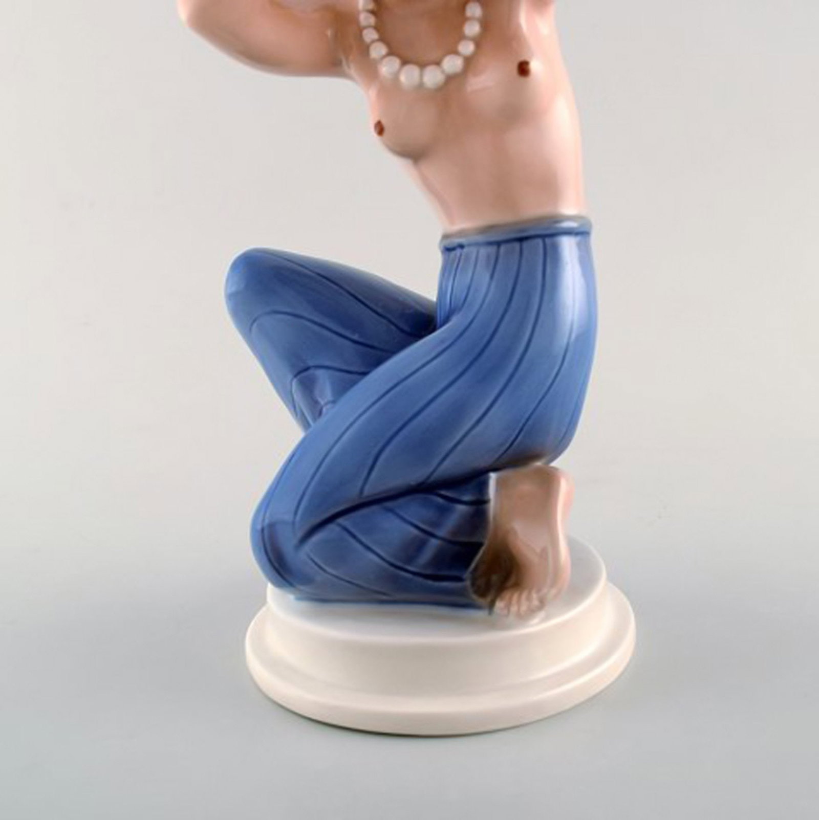 Jens Jacob Bregnø for Dahl-Jensen. Figure of porcelain nr. 1177, 'Morgen'. - 5