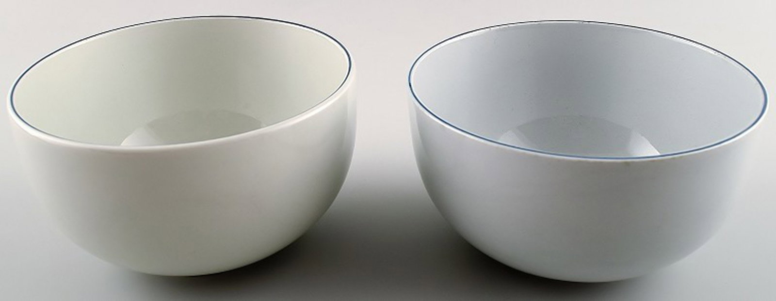 Aluminia/Royal Copenhagen blue line, earthenware bowl. 1 sold. (1 of 4)