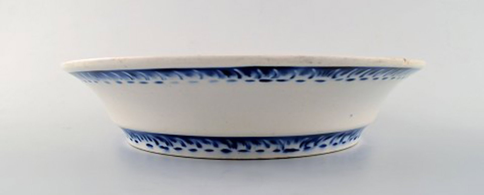 Peacock from Copenhagen's faience factory / Aluminia. Two large bowls in faience. - 3