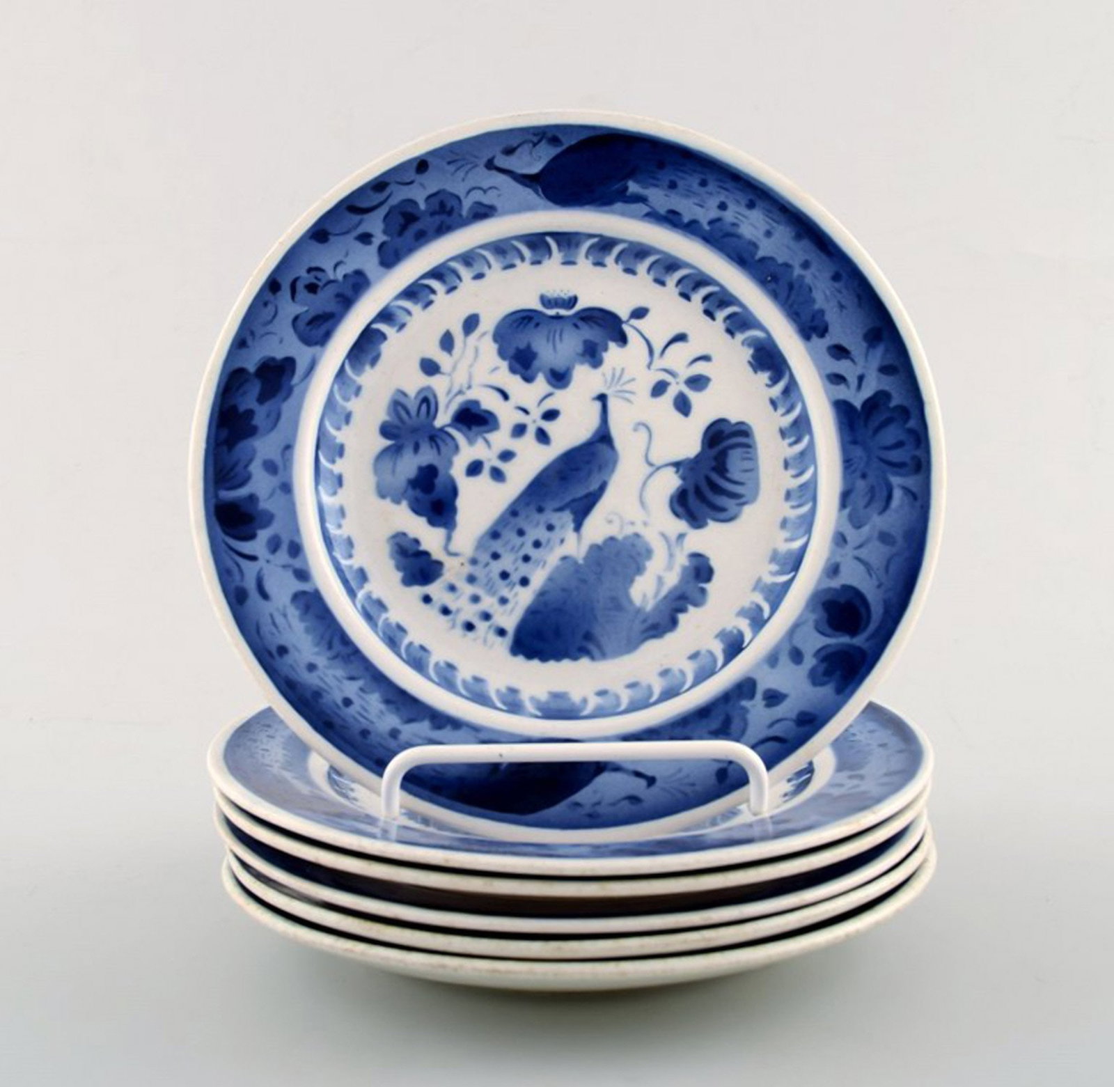 Peacock from Copenhagen faience / Aluminia. Flat plate in earthenware. 6 pieces in stock. (1 of 4)