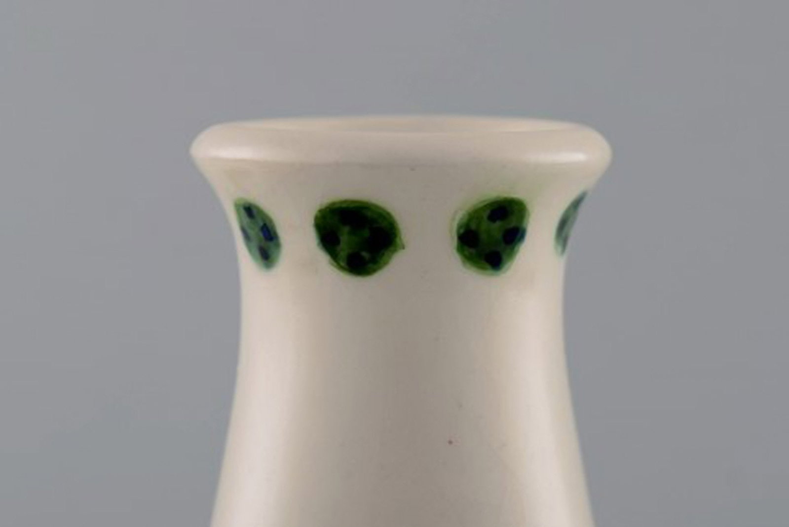 Aluminia faience vase, hand-painted with floral motifs. - 4