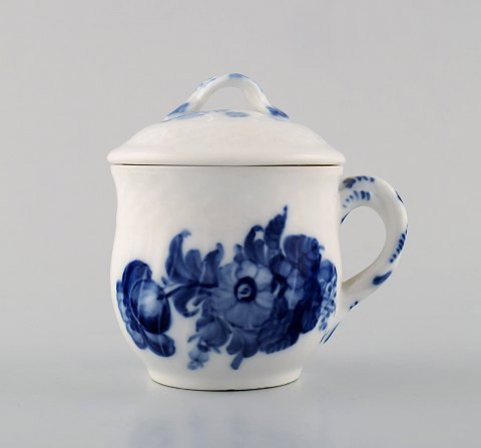 Royal Copenhagen Blue Flower braided, set of 4 cream cups. - 2