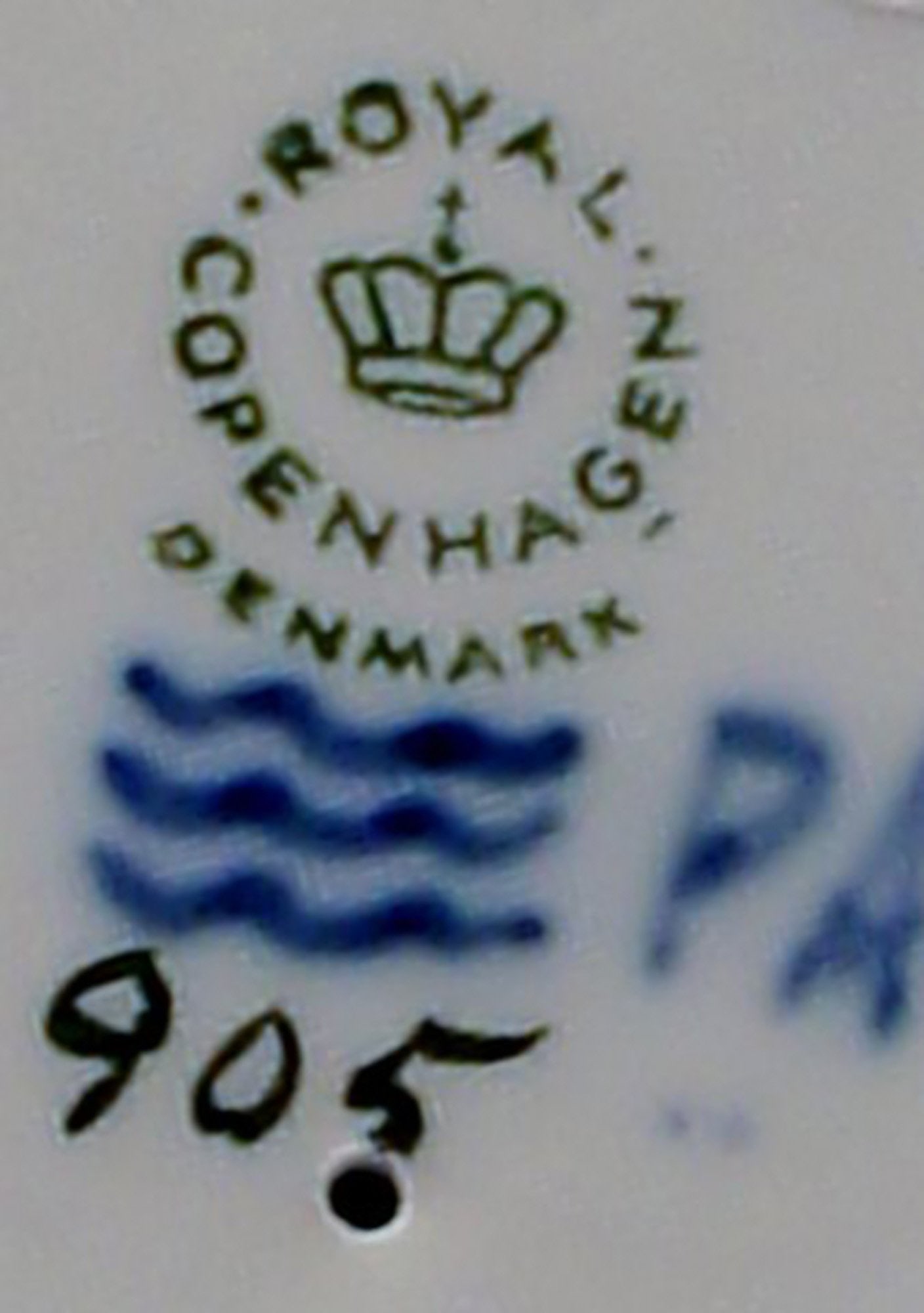 Royal Copenhagen, chopping boy, No. 905. - 4