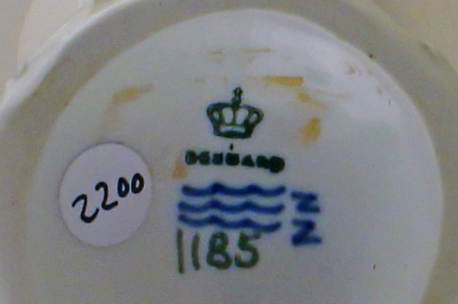 Royal Copenhagen Turkey Chick number 1185. - 5