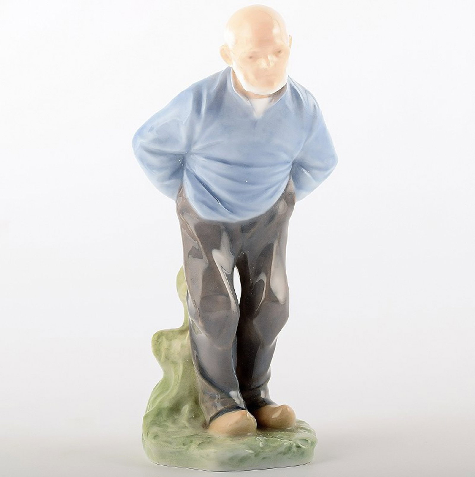 Rare Royal Copenhagen Porcelain figurine number 1001, older man. (1 of 5)