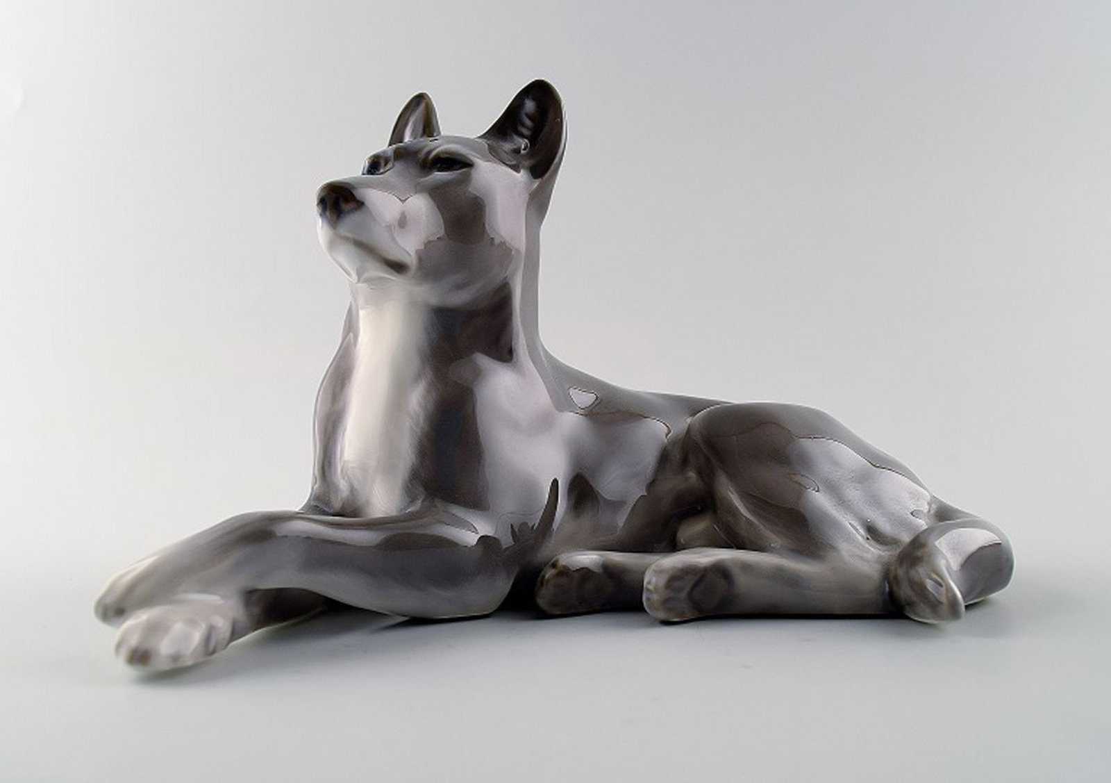 Rare Royal Copenhagen Alsatian German shepherd number 2940. (1 of 4)