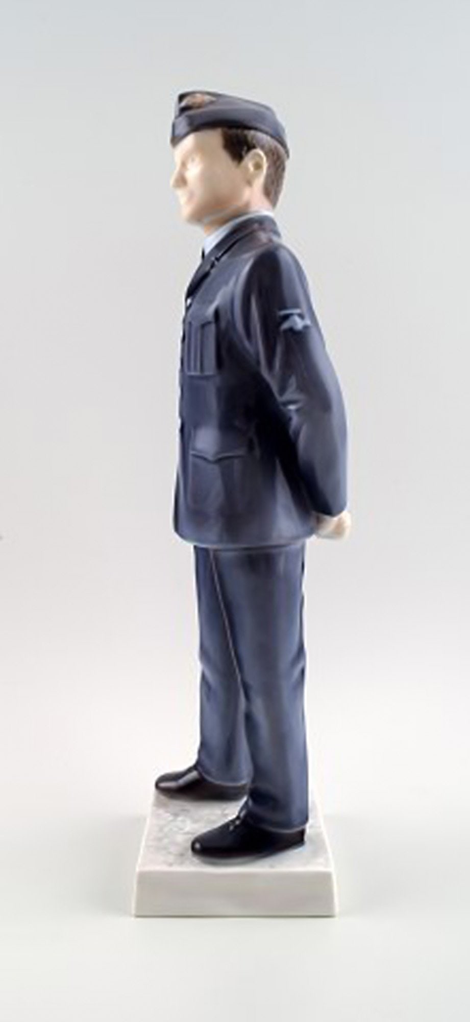 Rare Bing & Grondahl B & G number 2445, Pilot. Measures 29 cm. - 4