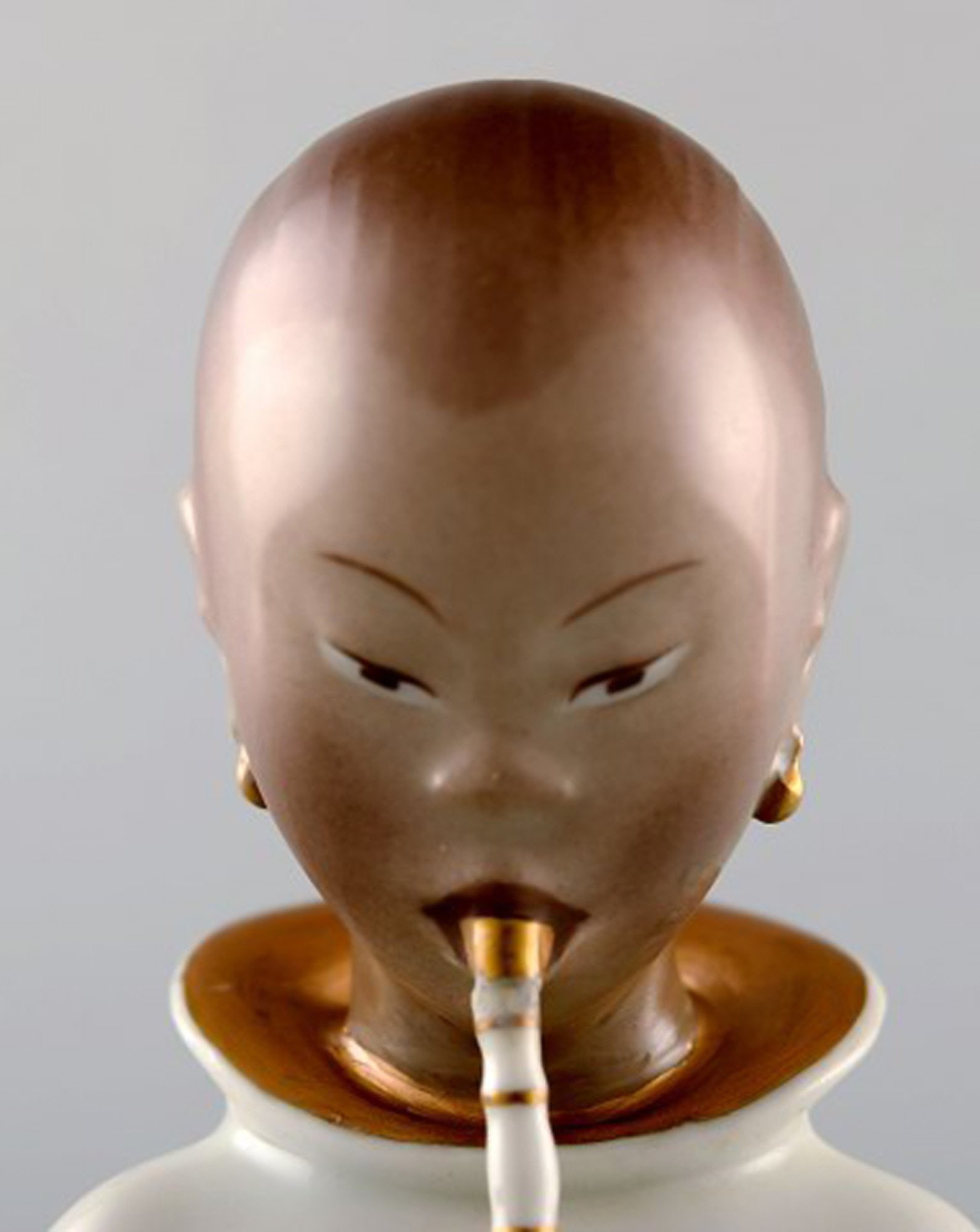 Arno Malinowski for Royal Copenhagen, number 2342 Opium Smoking girl. Porcelain figurine in - 7