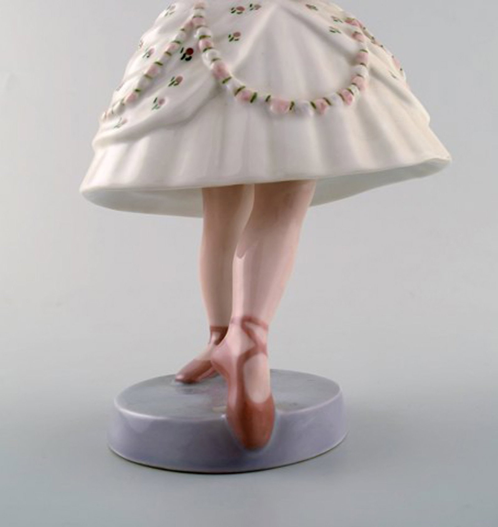 B & G / Bing & Grondahl - Columbine porcelain figurine - number 2355. - 5