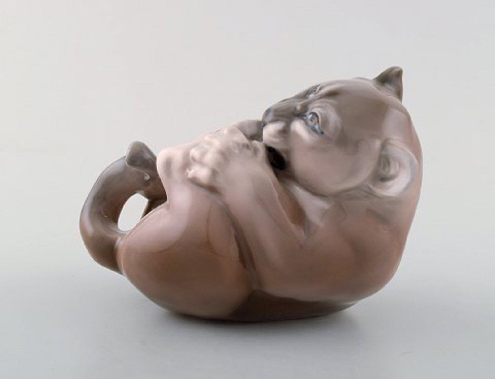 Royal Copenhagen Figurine, lion cub. - 2