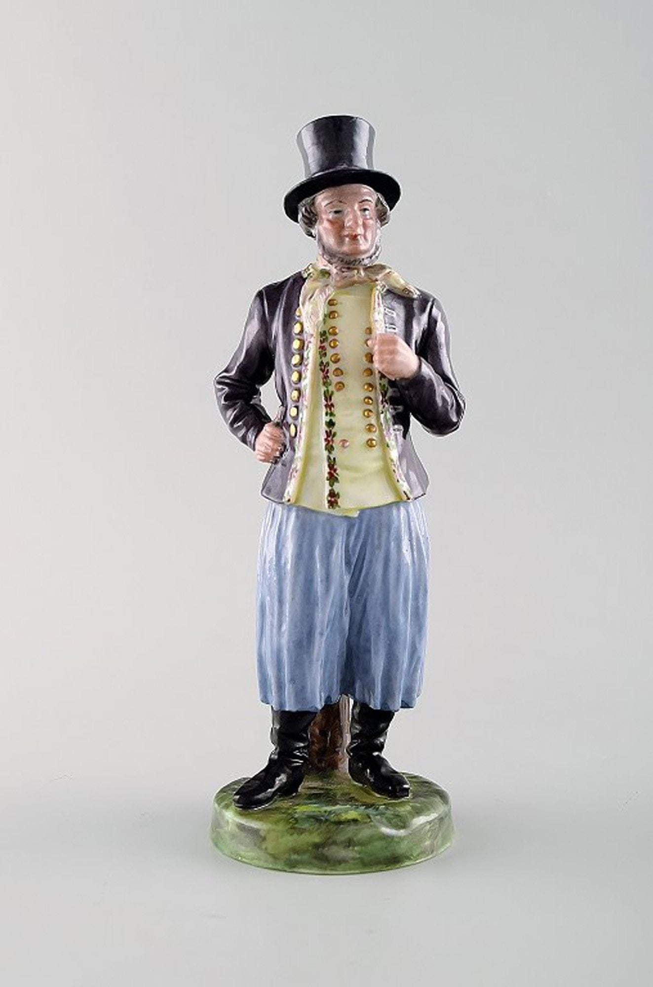 Antique and rare Bing & Grondahl, B&G figure in national costume. High quality overglaze. 1870's.: Title: Antique and rare Bing & Grondahl, B&G figure in national costume. High quality overglaze. 1870's. Description: Antique and rare Bing & Grondahl, B&G figure in national costume. High quality ove