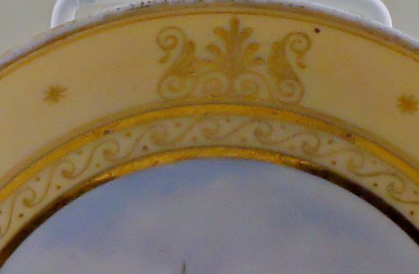 Antique Royal Copenhagen plate with motif of Rosenborg in overglaze technique. - 4