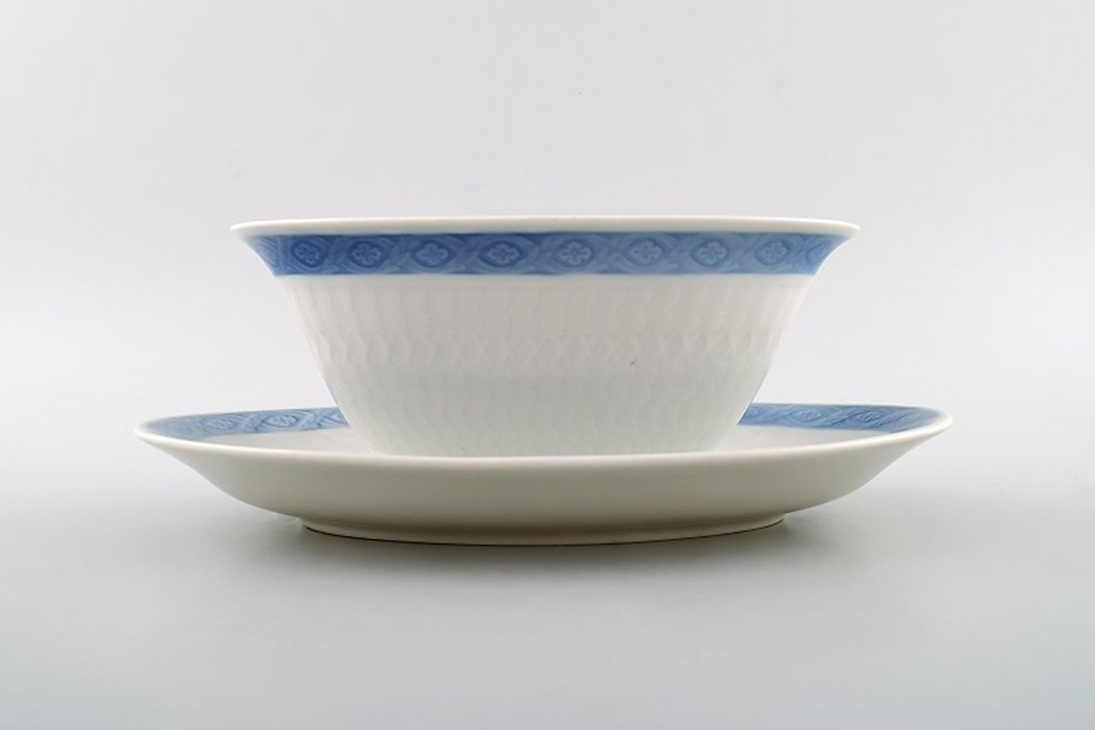 Blue Fan Royal Copenhagen porcelain dinnerware. Oval sauce boat on fixed base, no. 11550. 2 pcs. in (1 of 3)
