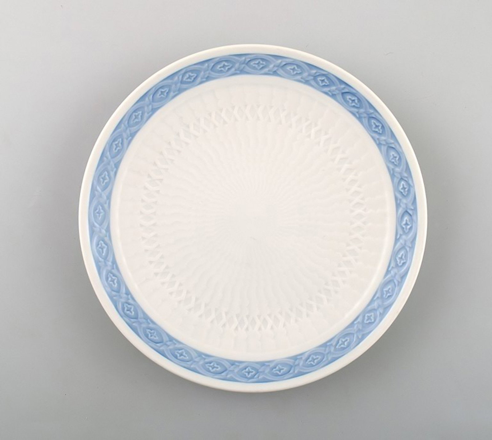 Blue Fan Royal Copenhagen porcelain dinnerware. bread plate cake plate no. 11522. (1 of 3)