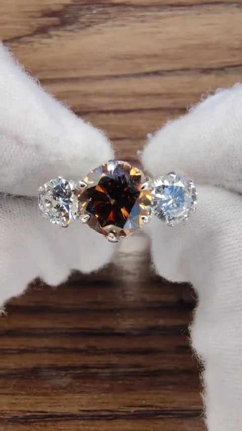 GIA certified 3.64ct Fancy Brown Orange Diamond ring 18 Karat Three Stone *v - 2