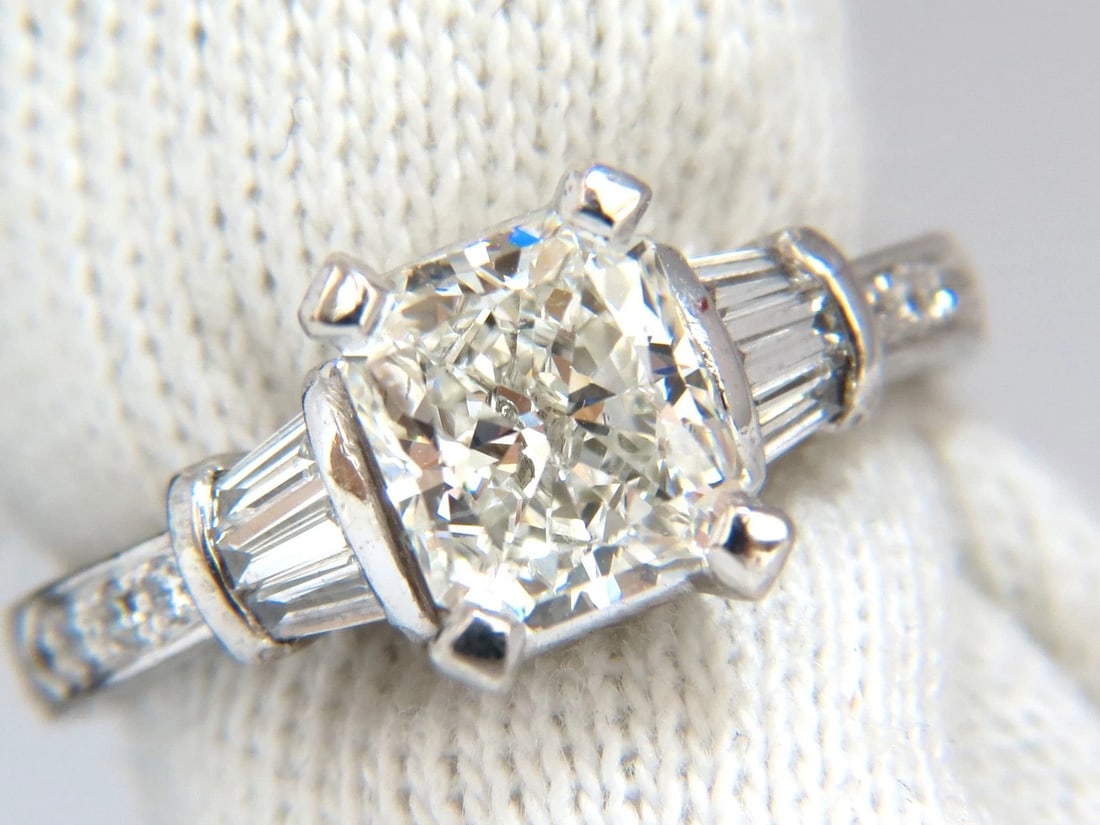 GIA certified 1.50ct. Cushion cut diamond ring G/VVS-2 platinum classic *v - 4