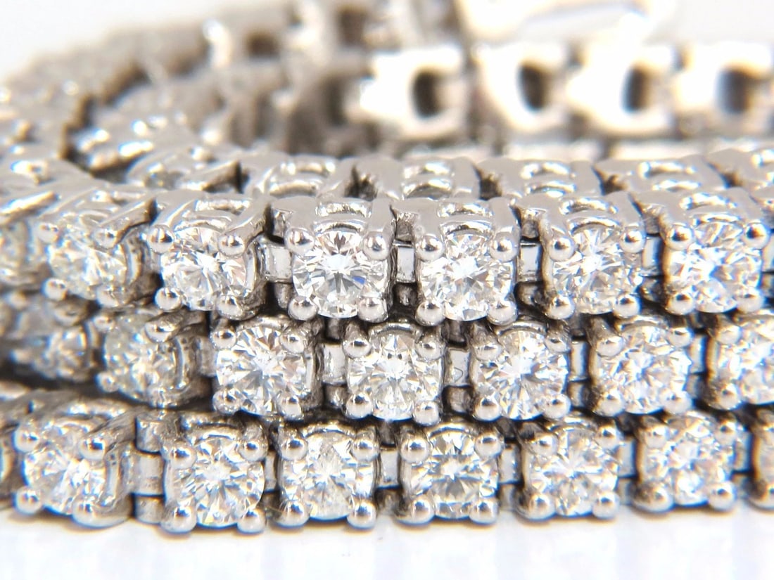Natural Diamond Tennis Bracelet 12.32ct. G/Vs 14kt Three Rows 7 inch Brilliant**: Title: Natural Diamond Tennis Bracelet 12.32ct. G/Vs 14kt Three Rows 7 inch Brilliant** Description: MAGNIFICENT JEWELS Classic Three Row. 12.32ct. natural diamonds Tennis Bracelet. Rounds, Full cut