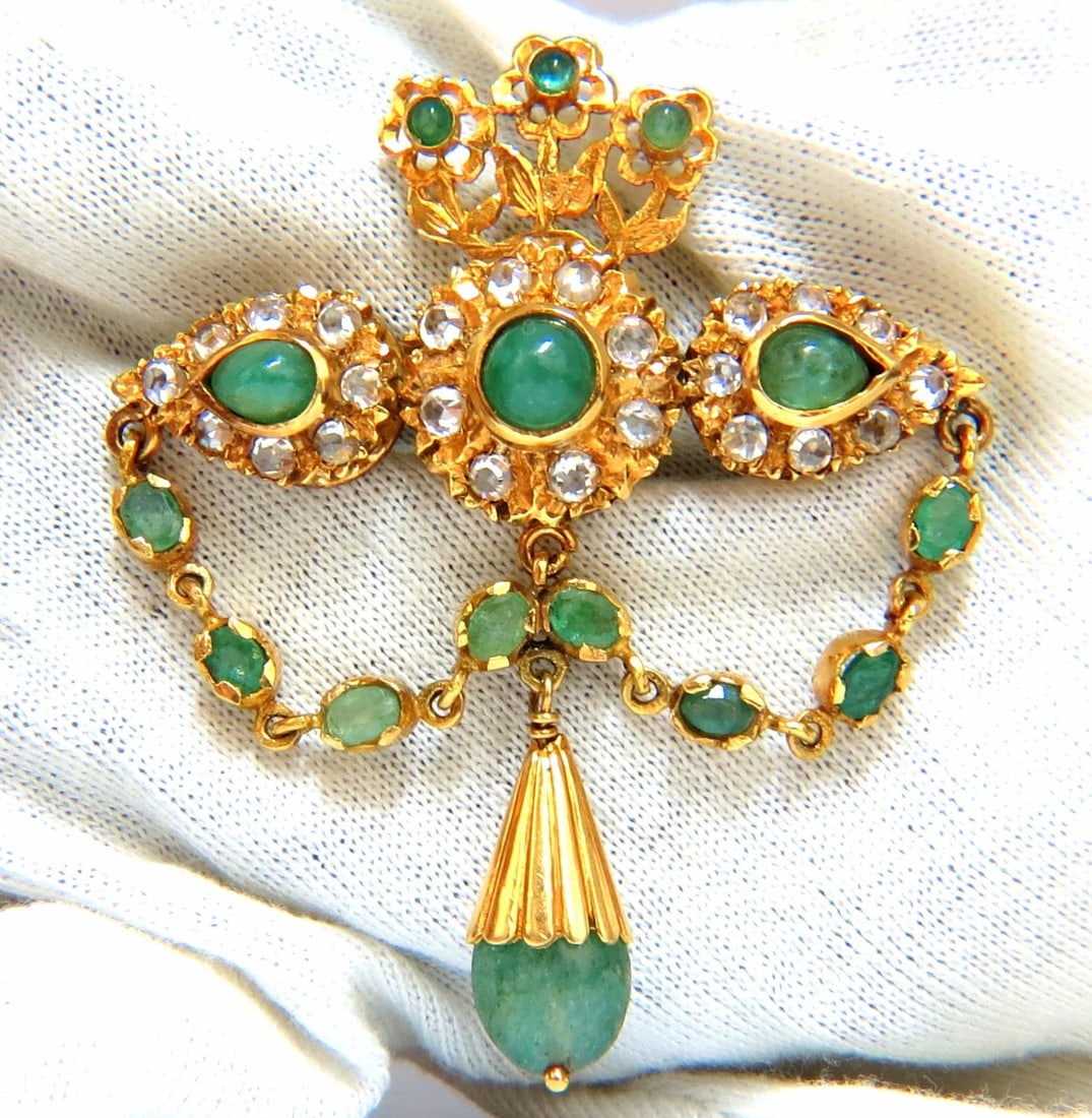 18KT VINTAGE NATURAL EMERALDS & WHITE SAPPHIRES MEDALLION DANGLE BROOCH PIN**: Title: 18KT VINTAGE NATURAL EMERALDS & WHITE SAPPHIRES MEDALLION DANGLE BROOCH PIN** Description: Majestic Class. 4.00cts of emeralds & white sapphires brooch pin. Cabochons & Old miner cuts. 18kt yel