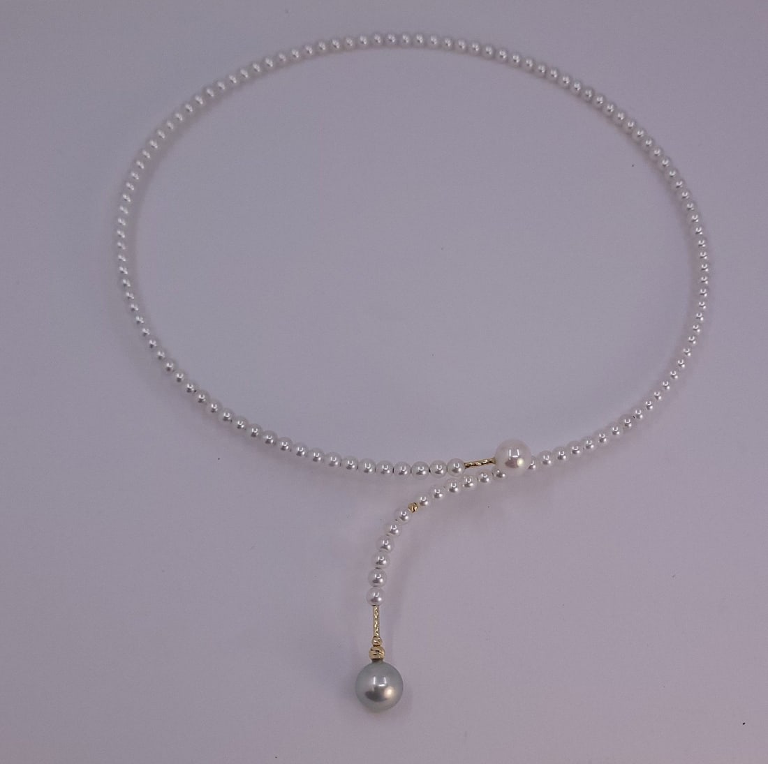 Necklace - 18 krt Yellow gold 7x9 mm Akoya pearls - 3,5 mm freshwater pearls - 9