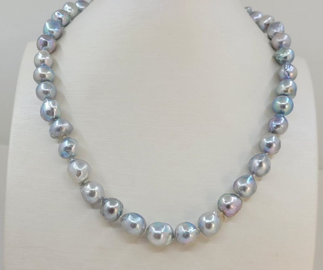 Necklace 10x11mm Silvery Akoya Pearls - 3