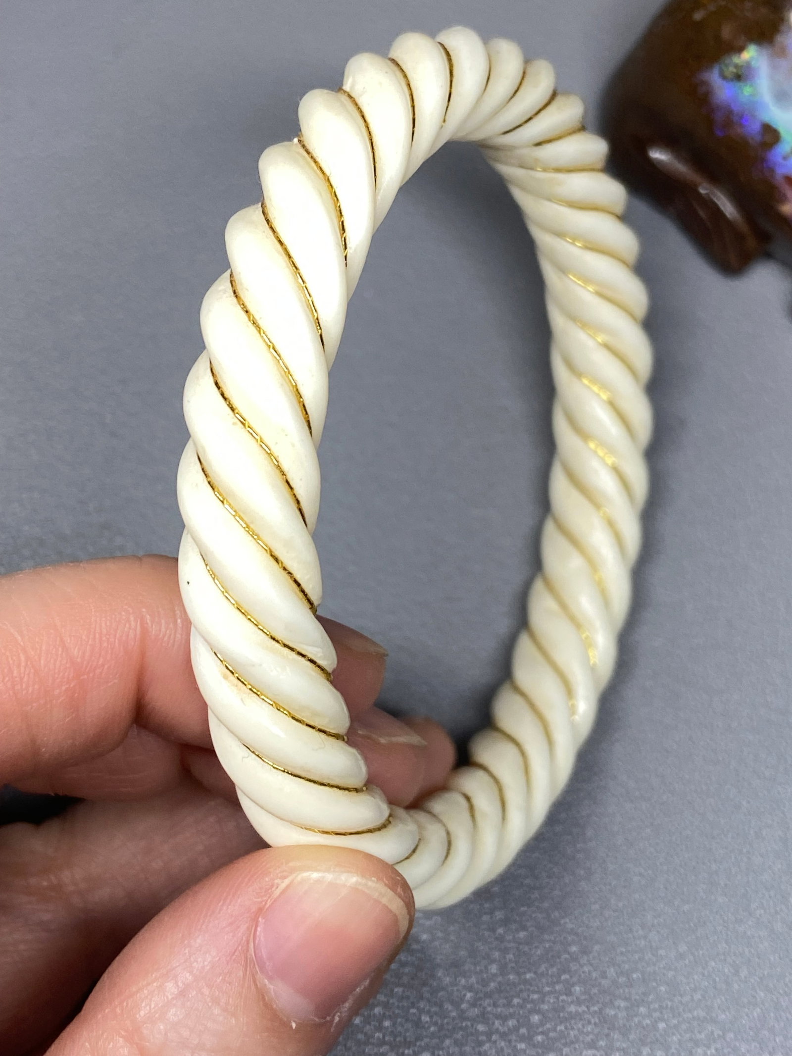 Vintage 14ct Gold Carved Bone Rope Bangle Twisted Spiral Bangle - 5