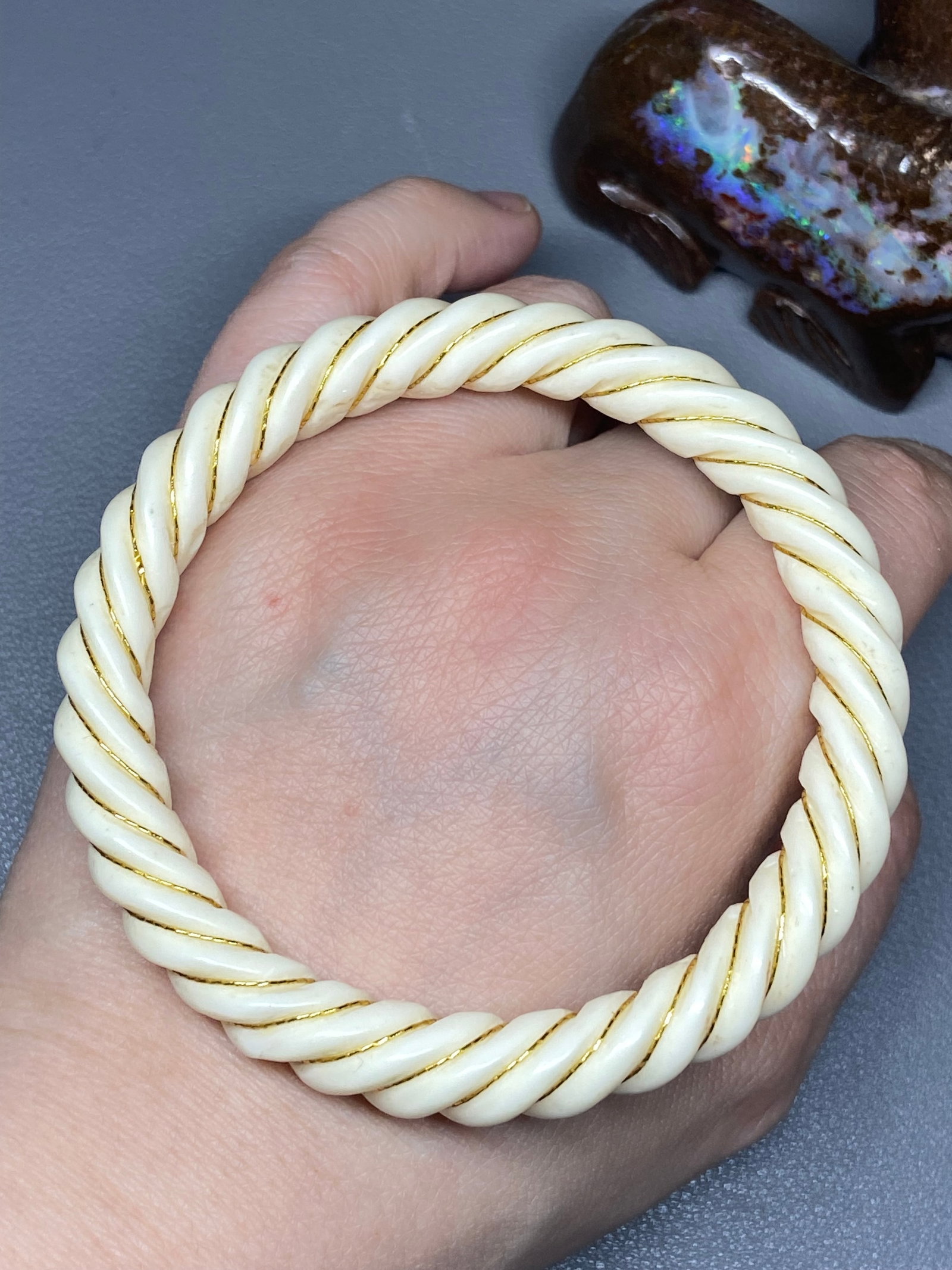 Vintage 14ct Gold Carved Bone Rope Bangle Twisted Spiral Bangle - 7