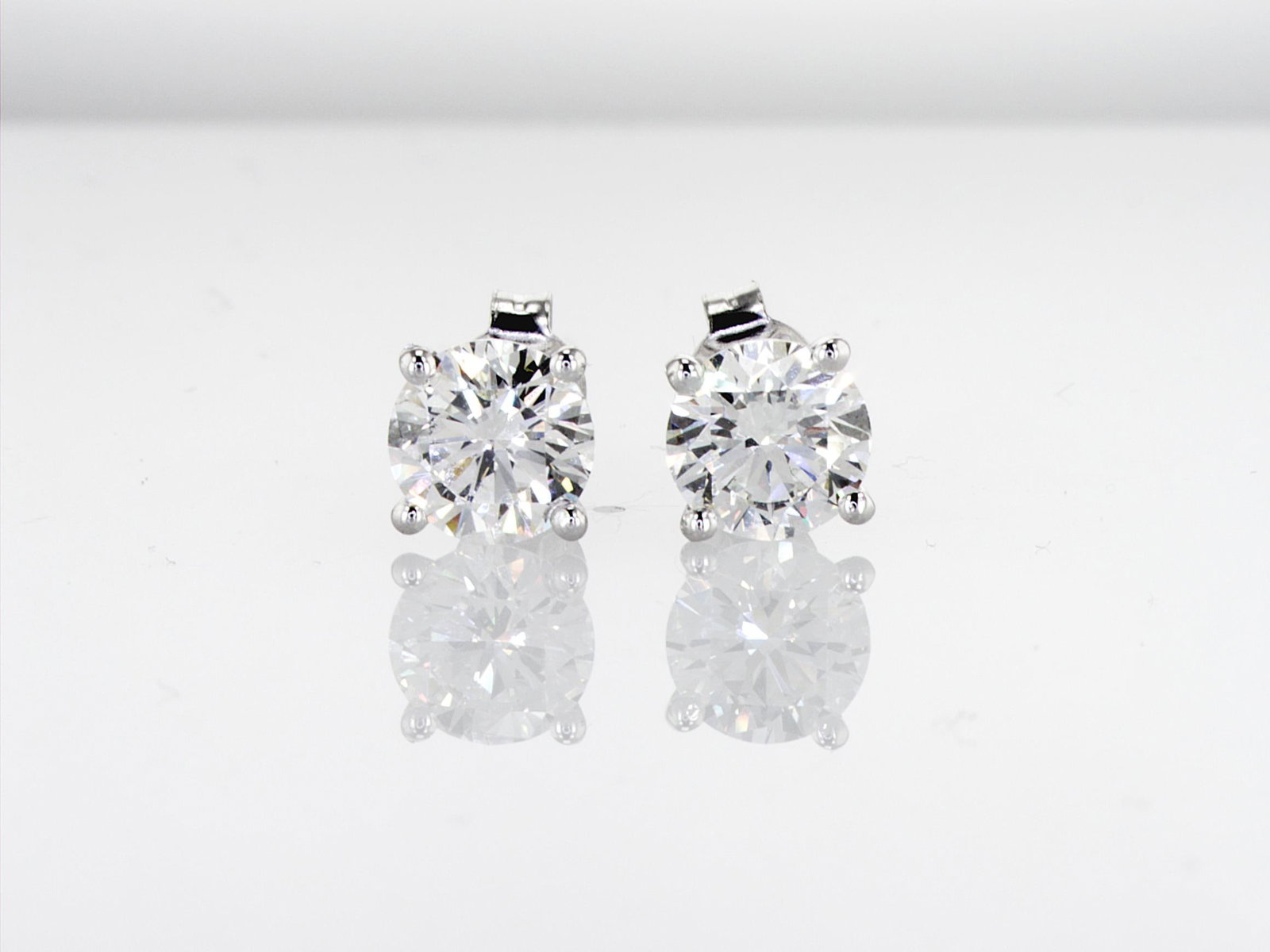 3.01cttw Natural Diamond & Natural Diamond Earrings 14K White Gold 1.41 gr - 3