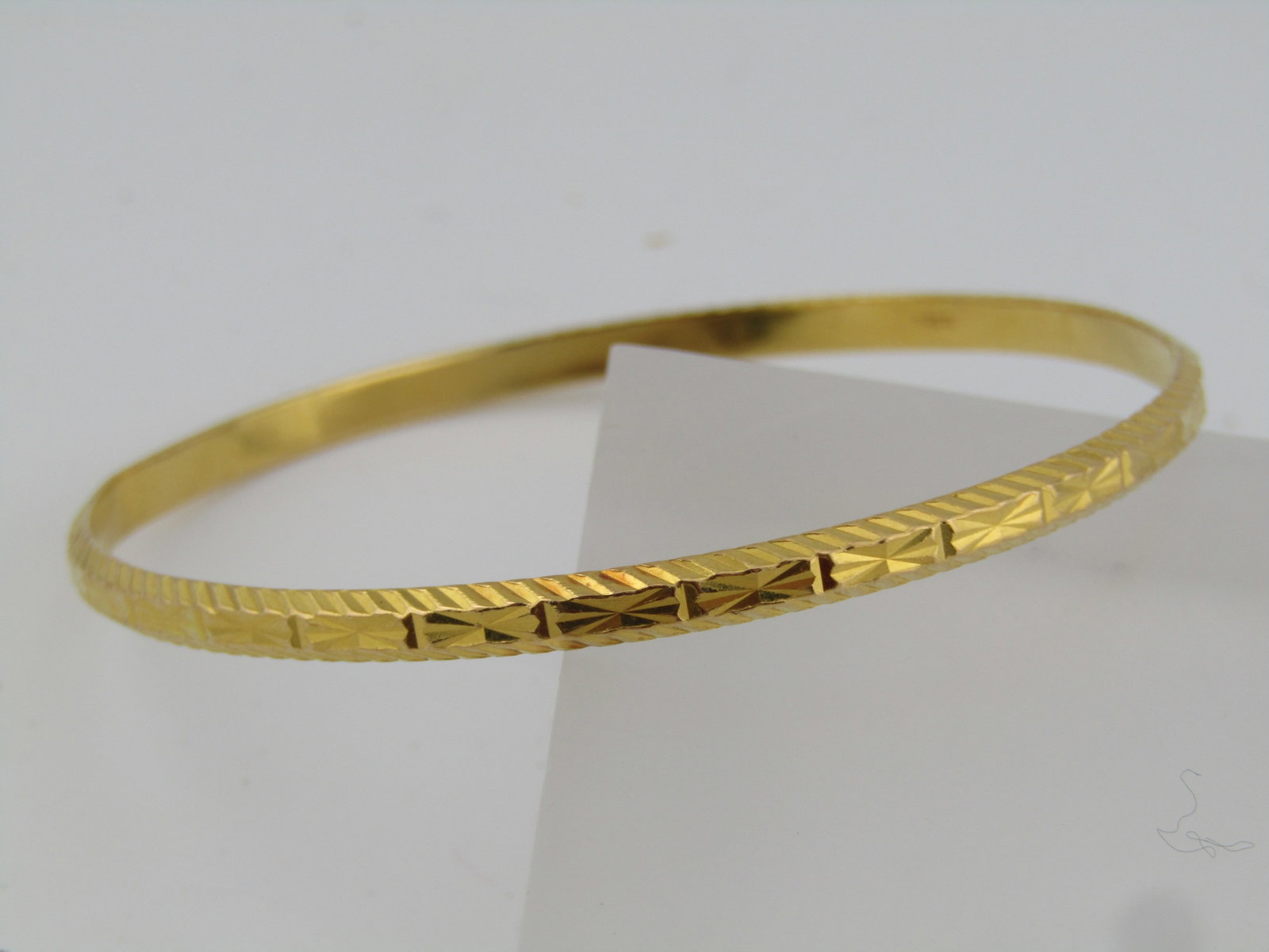 22kt Solid Yellow Gold Bangle Bracelet 7.25", 14.20 Gramsm 1980's-2000 (1 of 6)