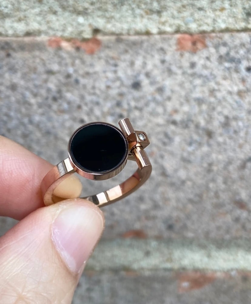 Rose gold plated cross onxy statement ring - 2