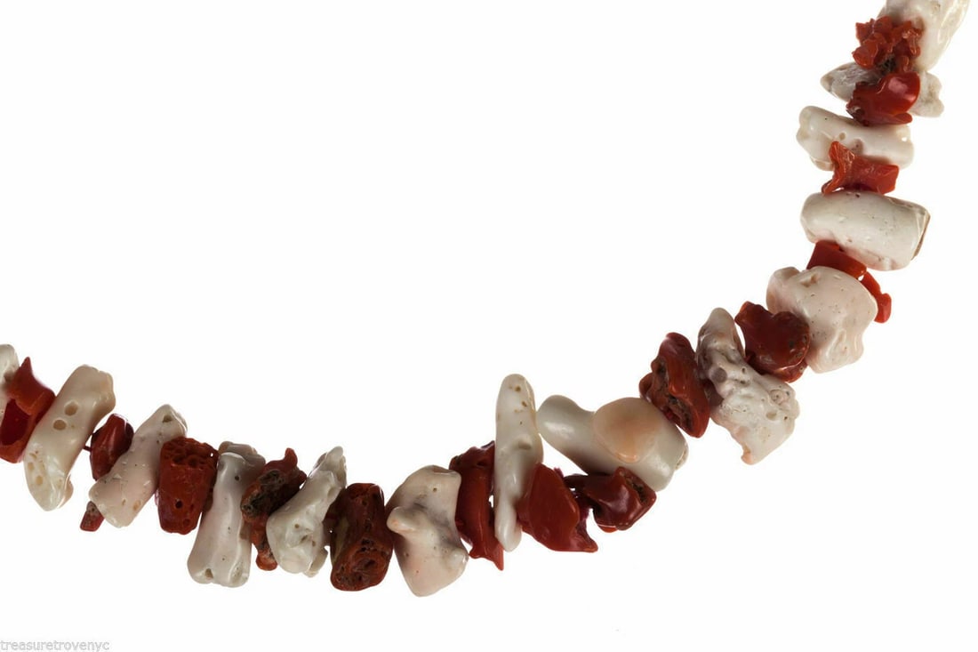 Les Bernard Red and White Mediterranean Nugget Coral Necklace - 4