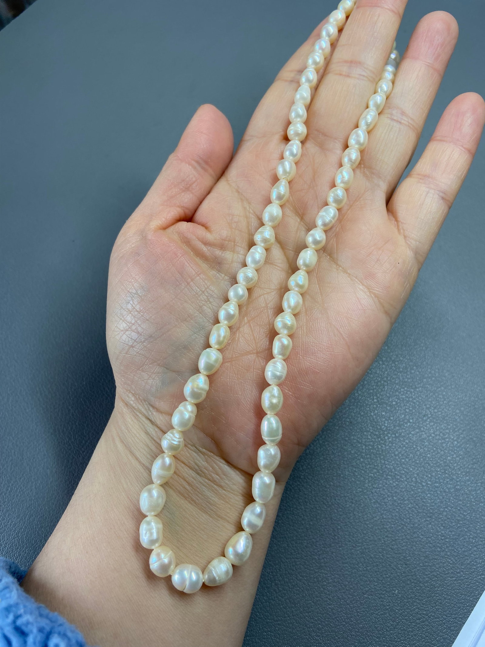 Vintage Graduated Freshwater Pearl Necklace - 5