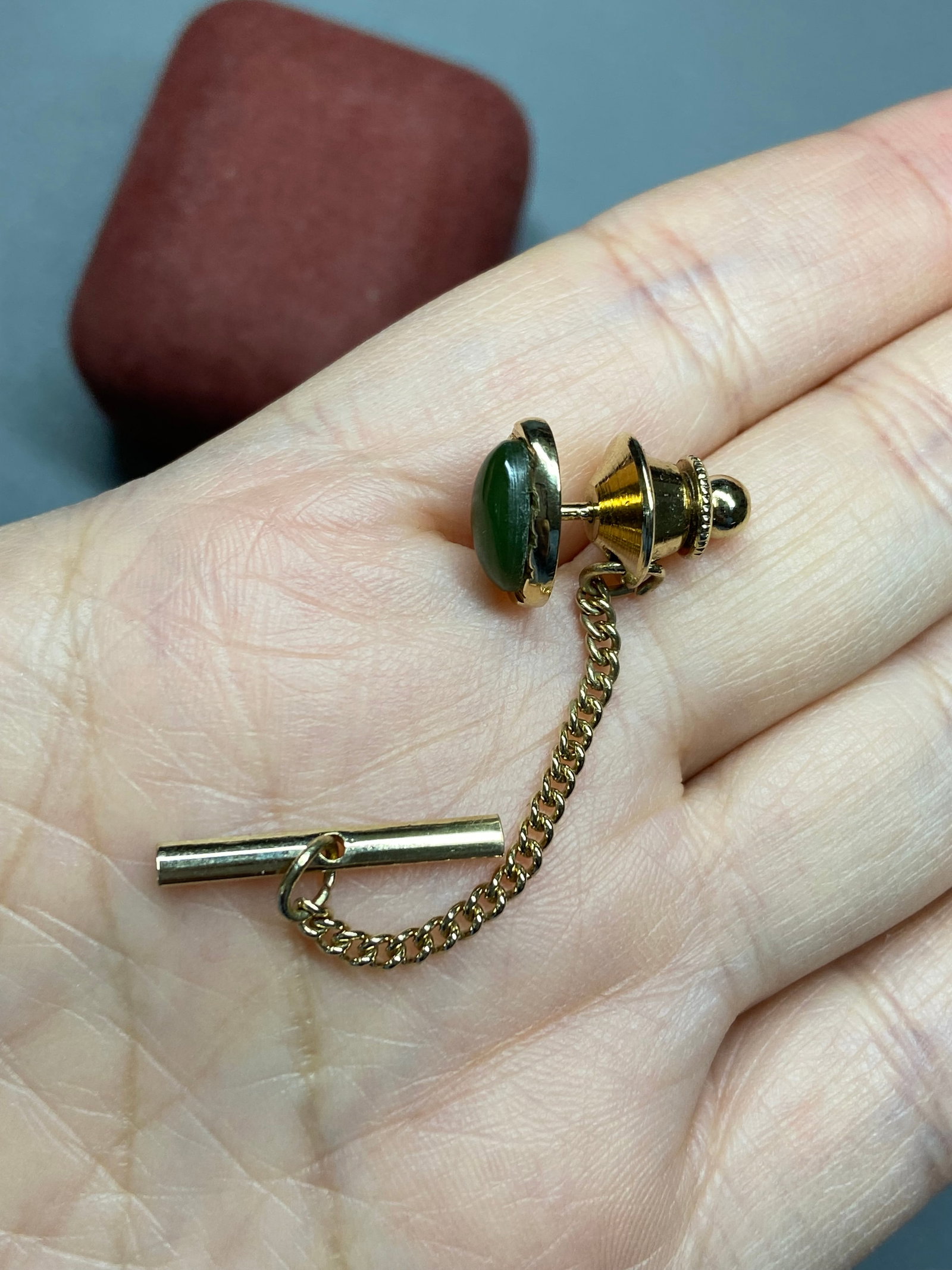 1930s Real Spinach Green Jade Tie Pin with 24K Gold Plating, Original Box - 4