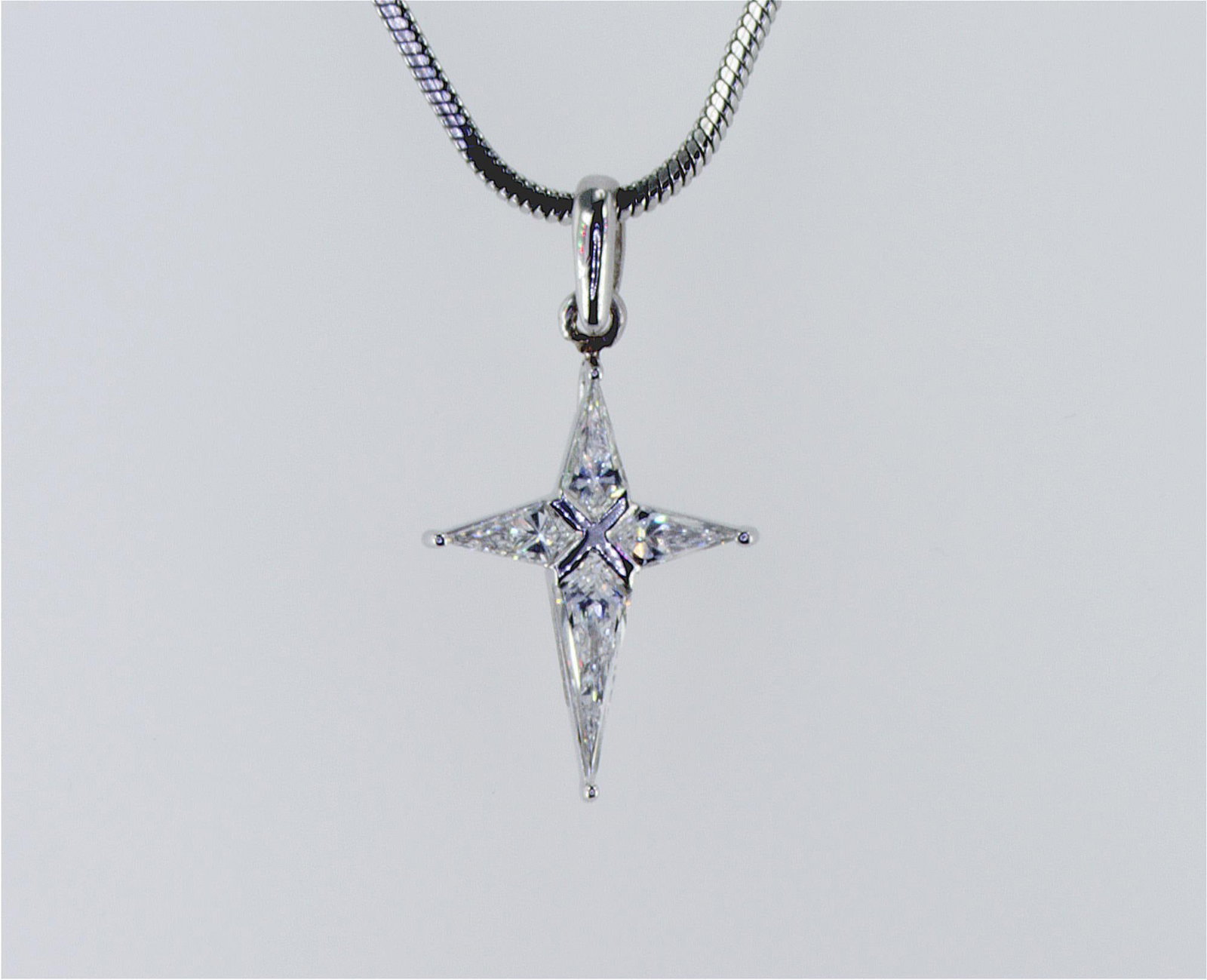 0.37cttw Natural Diamond Pendant 18K White Gold 0.65 gr (1 of 6)