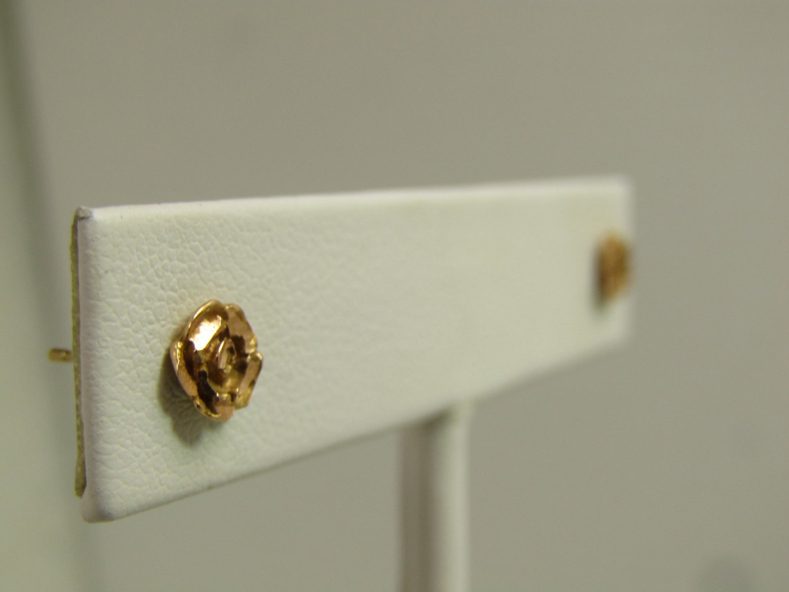 Vintage 14kt Gold Rose Earrings, Studs, Signed MA, 1980's - 3