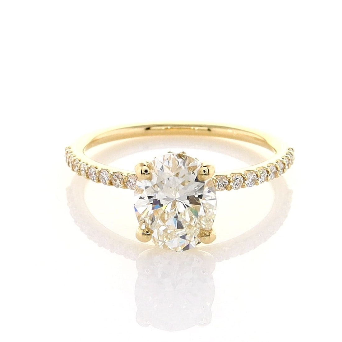 1.80cttw Natural Diamond & Natural Diamond Ring 14K Yellow Gold 2.13 gr: Title:1.80cttw Natural Diamond & Natural Diamond Ring 14K Yellow Gold 2.13 gr Description:Category: Ring | -- Gold -- | Type: 14K | Gr: 2.13 gr | Color: Yellow | -- Center Stone -- | Stone: Diamond |