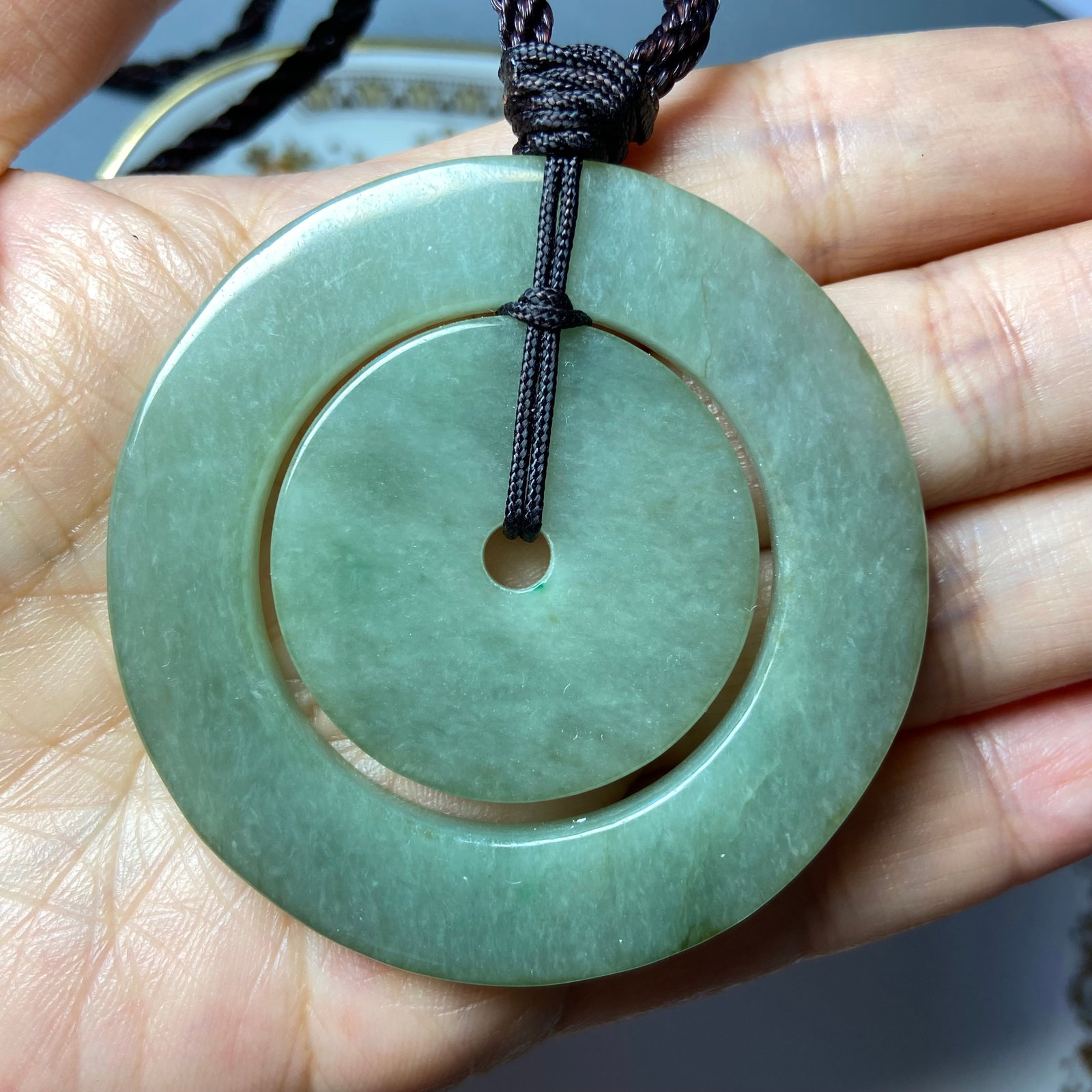 A large pair of Natural green jadeite Jade concentric circle peace buckles - 3