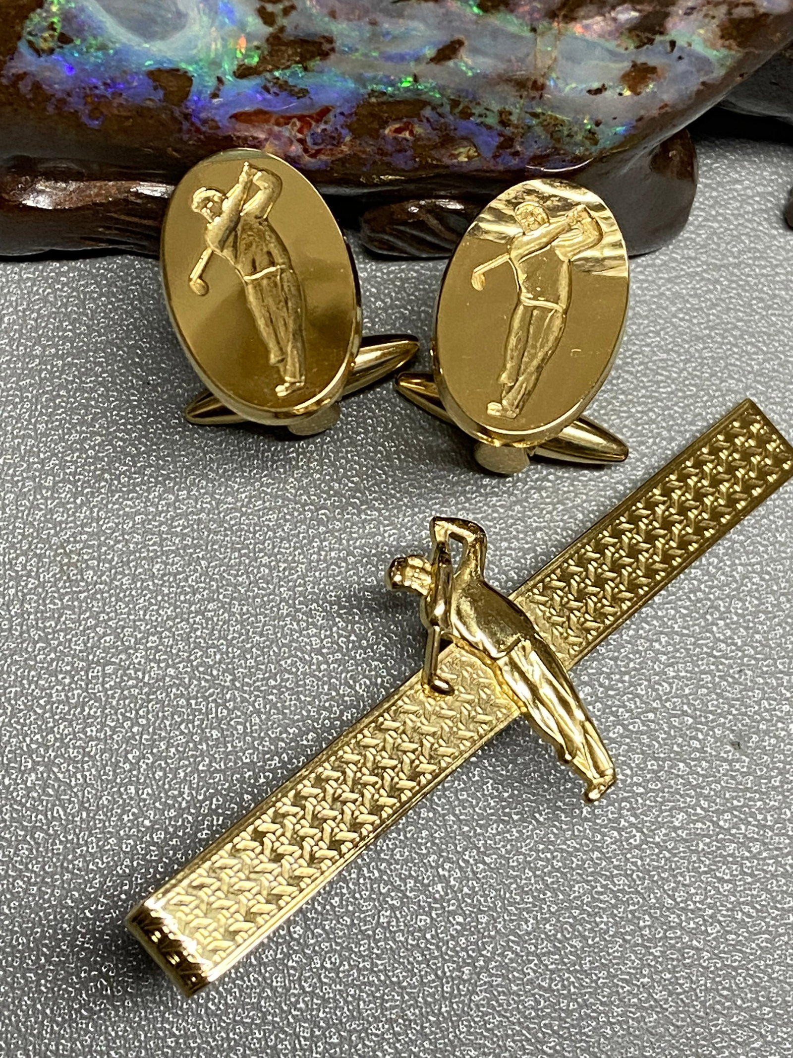 Vintage Stratton of London 22ct Gold-Plated Cufflinks and Tie Clip Set in Original Presentation Box - 2