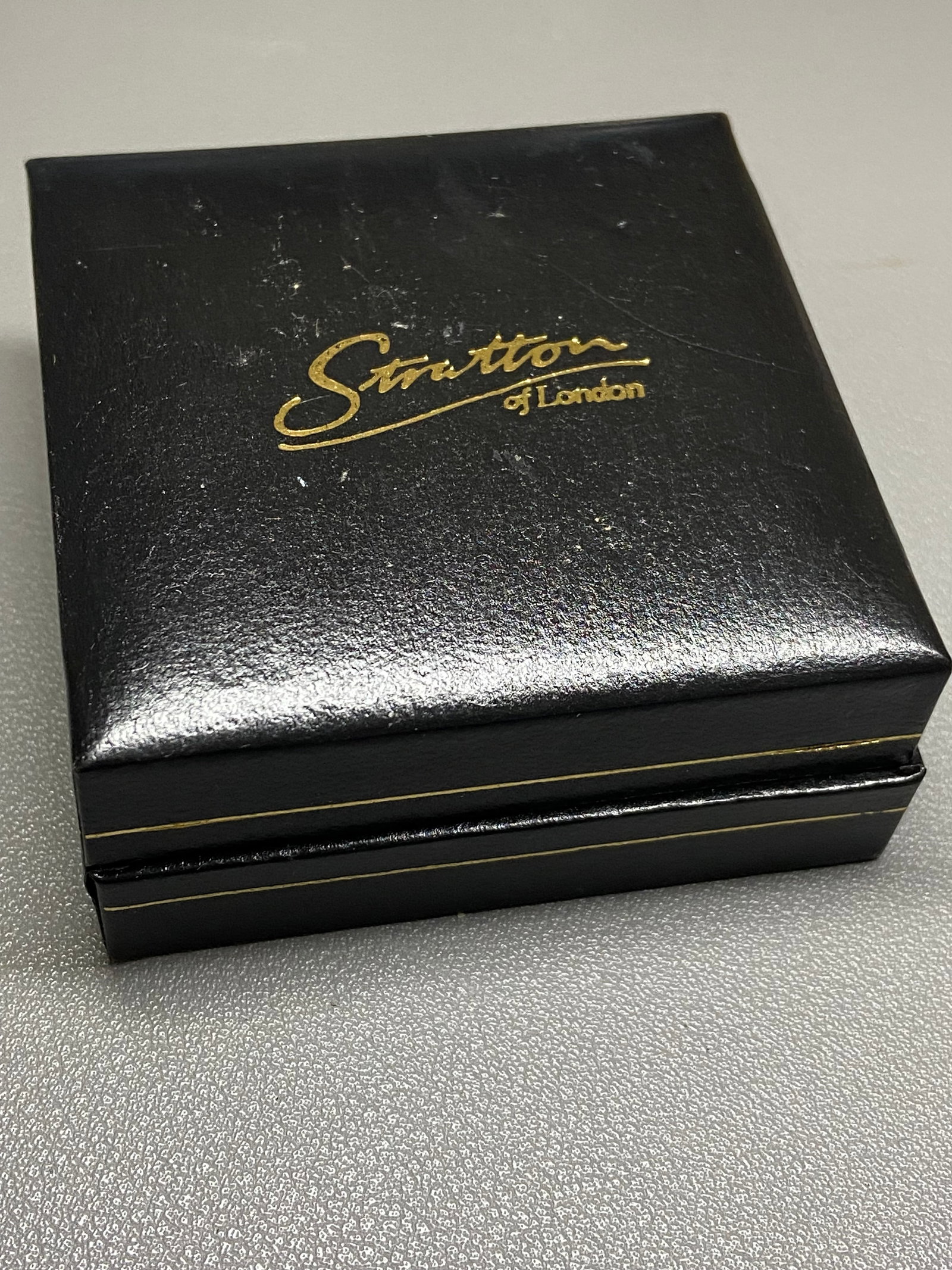 Vintage Stratton of London 22ct Gold-Plated Cufflinks and Tie Clip Set in Original Presentation Box - 3