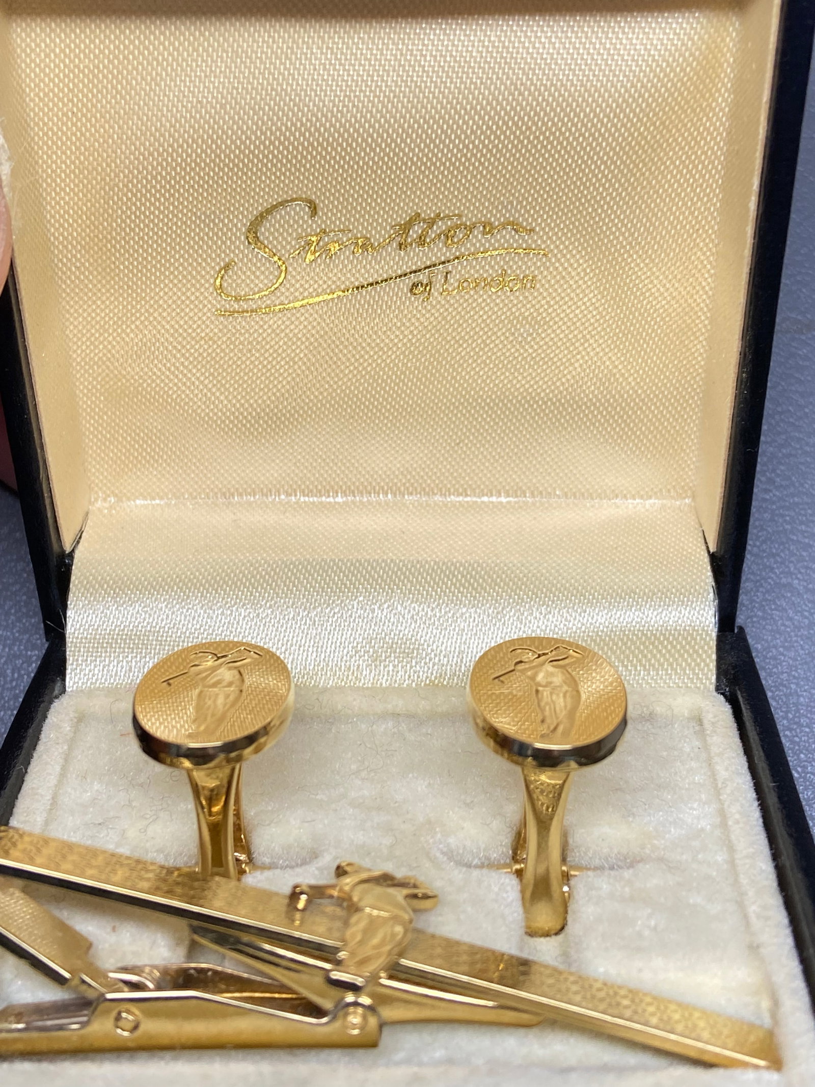 Vintage Stratton of London 22ct Gold-Plated Cufflinks and Tie Clip Set in Original Presentation Box - 6