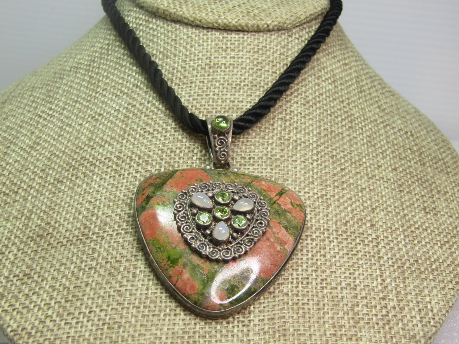 Vintage Sajen Sterling Unakite, Peridot Pendant on 26" Black Necklace, 1980's-1990's (1 of 7)