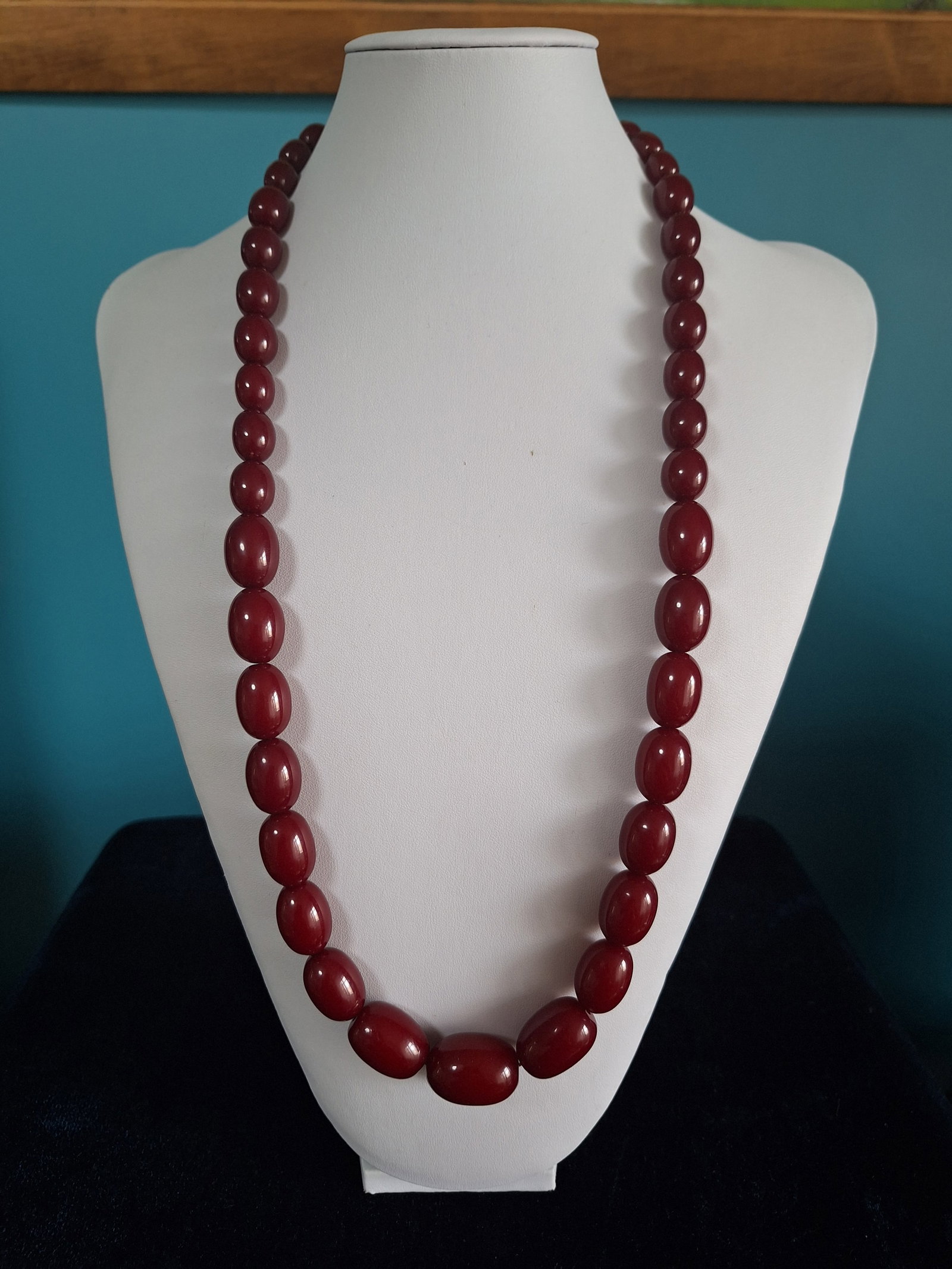 Cherry Amber Bakelite Necklace (1 of 2)