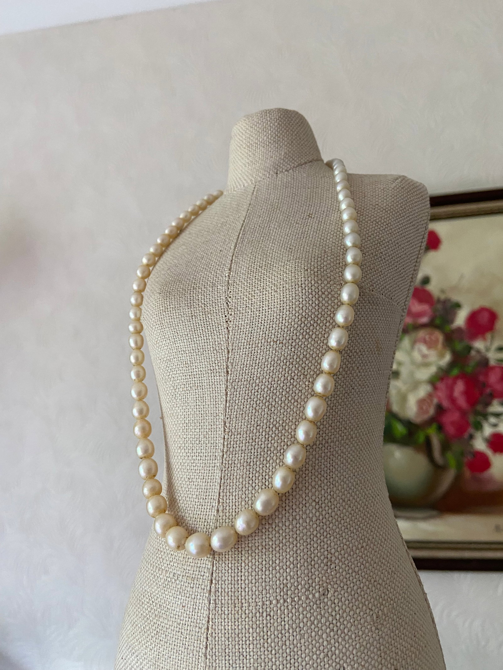 Vintage Graduated Freshwater Pearl Necklace - 6