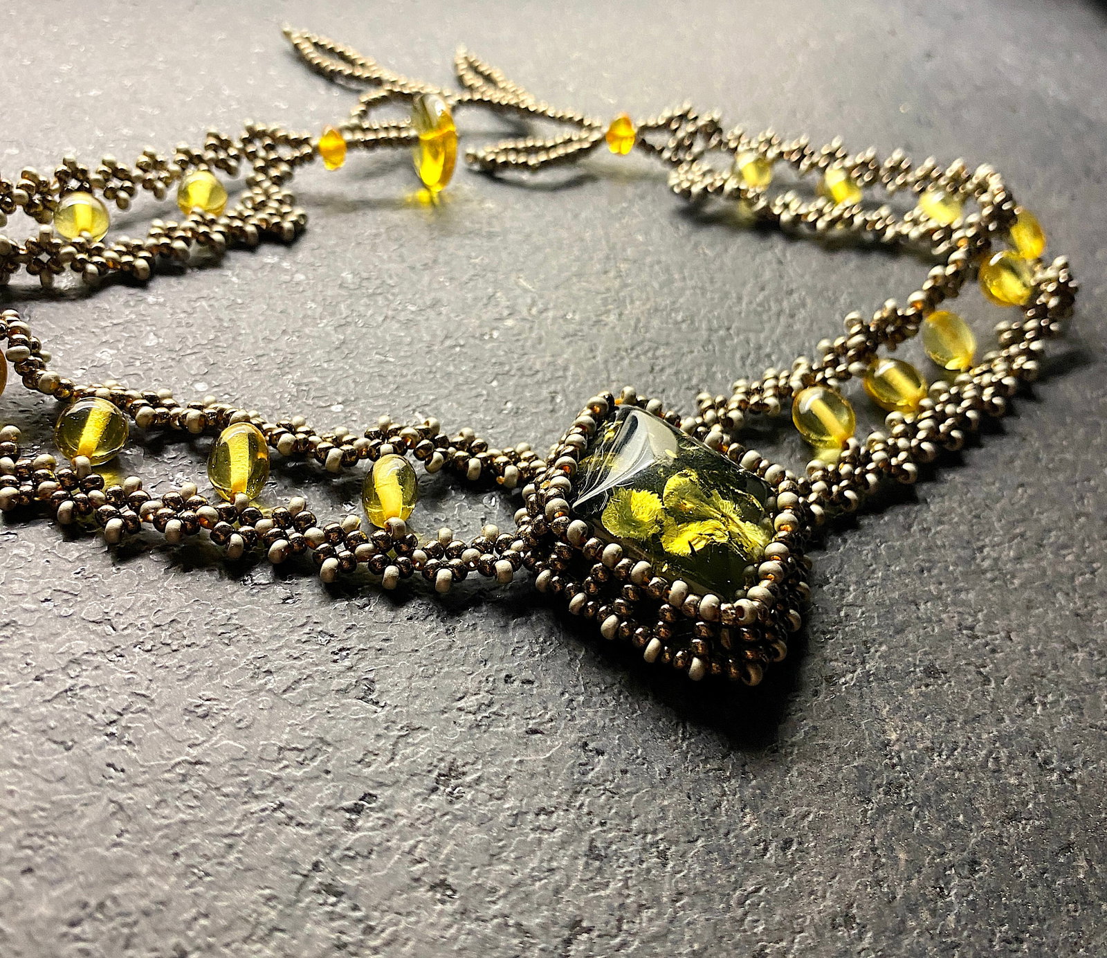 Antique Amber Floral Choker made from leaf like bead ornaments - 4