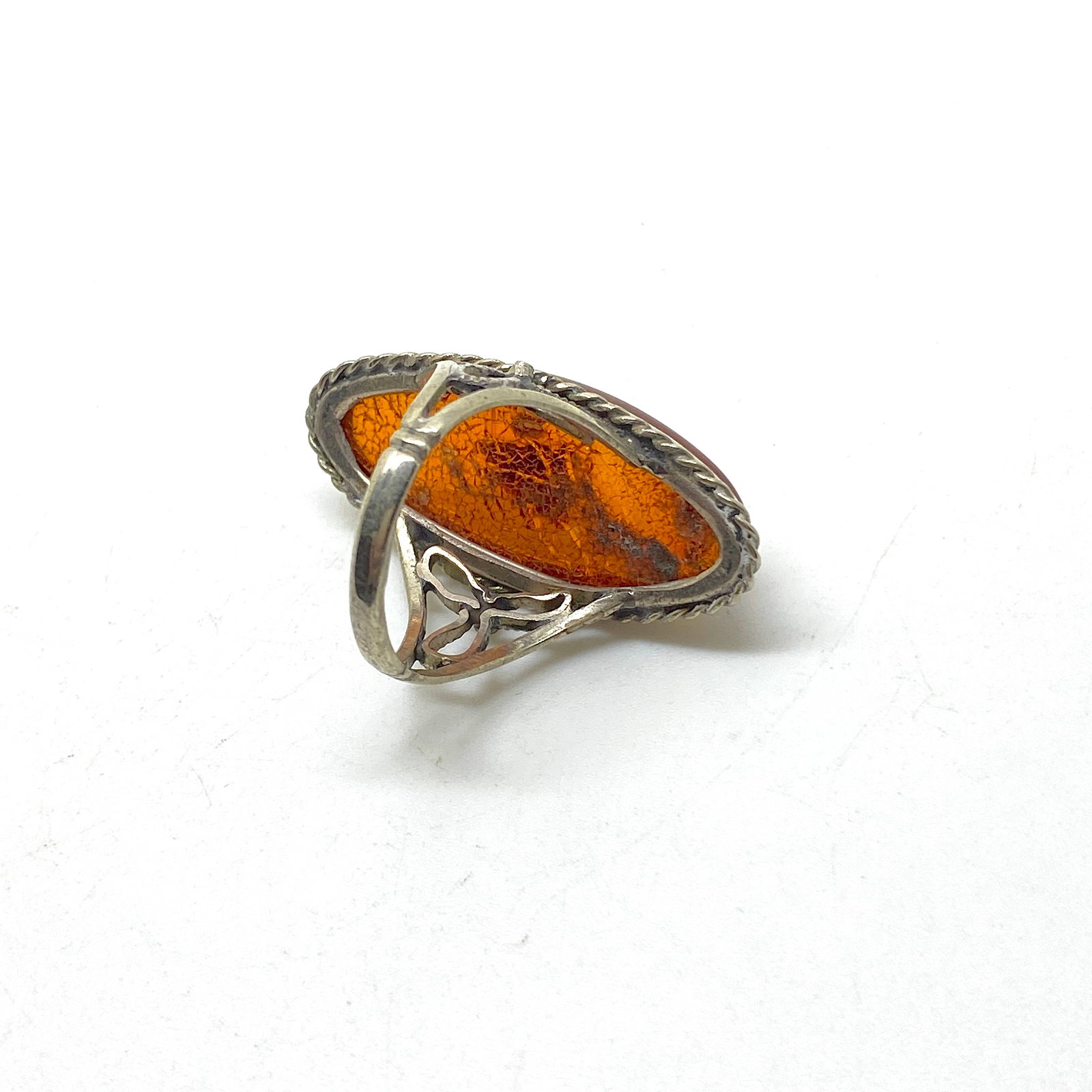 Splendid Unique Vintage Amber Ring - 3