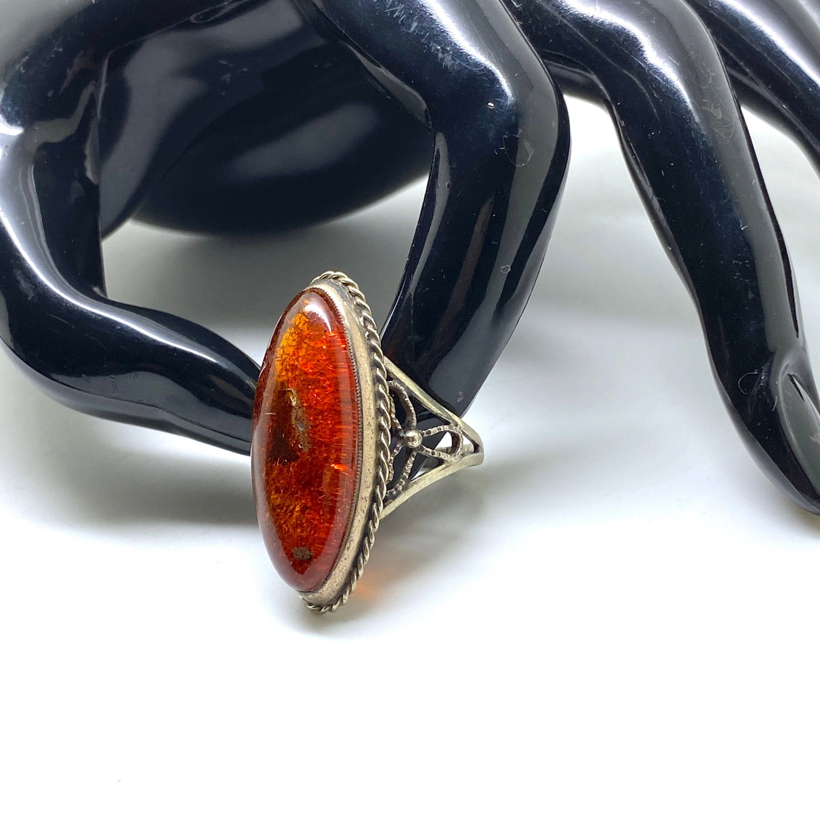 Splendid Unique Vintage Amber Ring - 5