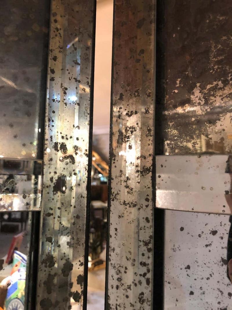 Pair of Art Deco Fashioned Three-Panel Mirrored Room Dividers or Folding Screens - 11