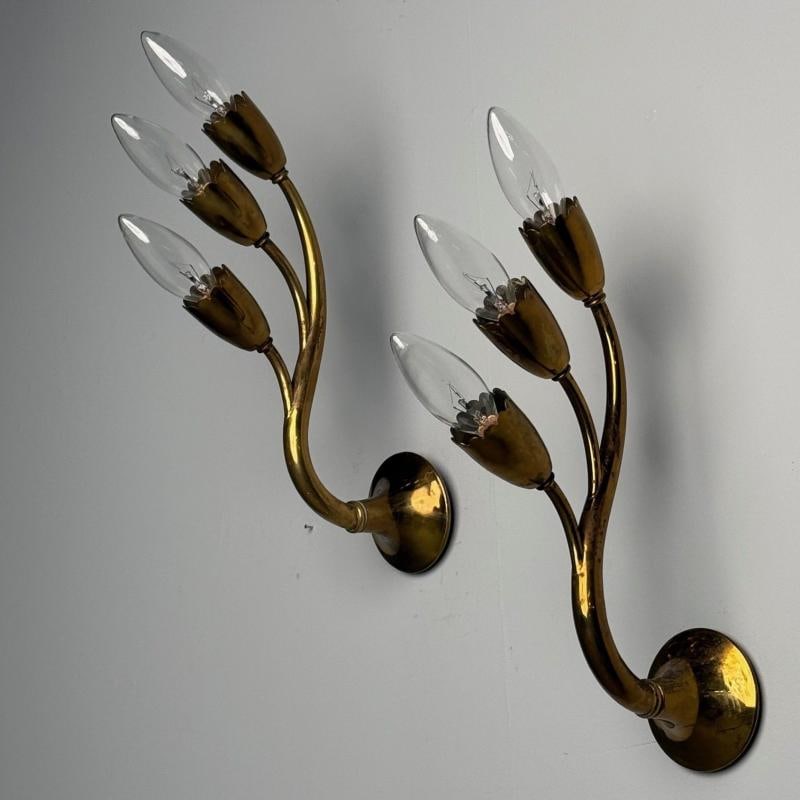 Gio Ponti Attr., Italian Mid-Century Modern, Wall Sconces, Brass, Flower Shape - 4