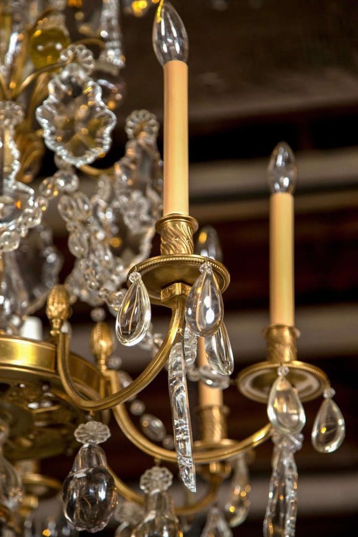 A Finely Cast Bronze and Crystal Eight Arm Chandelier - 7